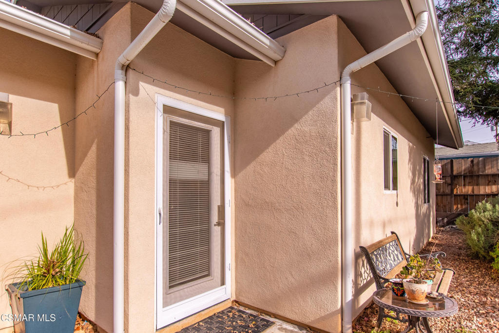1226 Aster Street Simi Valley, CA 93063 - Photo 13 of 15