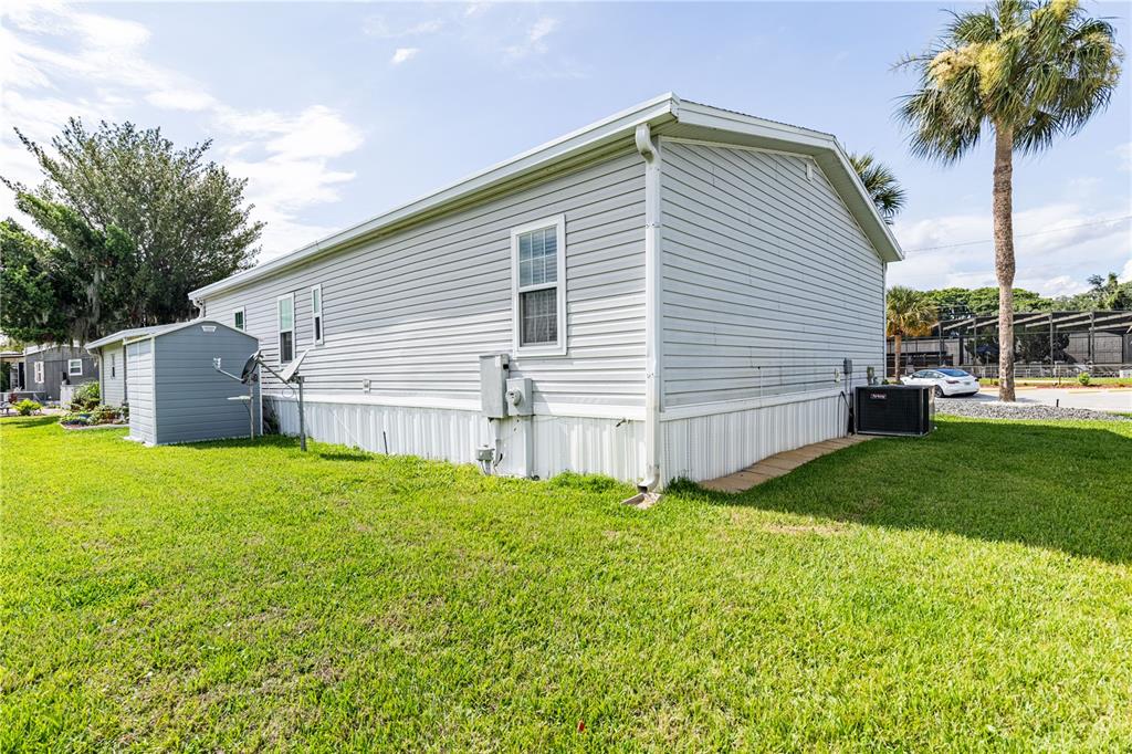 2611 Vindale Road Tavares, FL 32778 - Photo 31 of 43