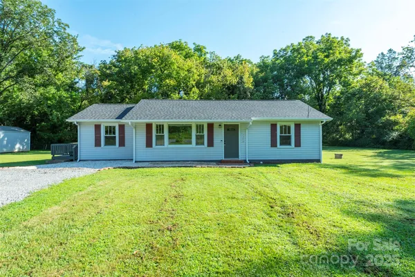 $250,000 | 2305 Rutherford Road, Marion, NC 28752