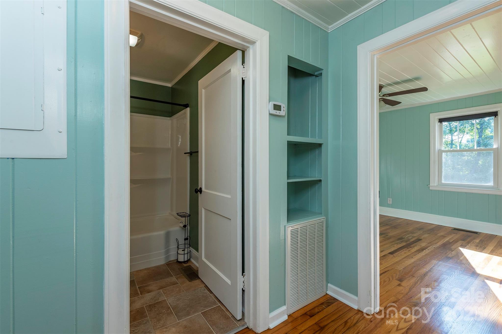 2305 Rutherford Road Marion, NC 28752 - Photo 11 of 38