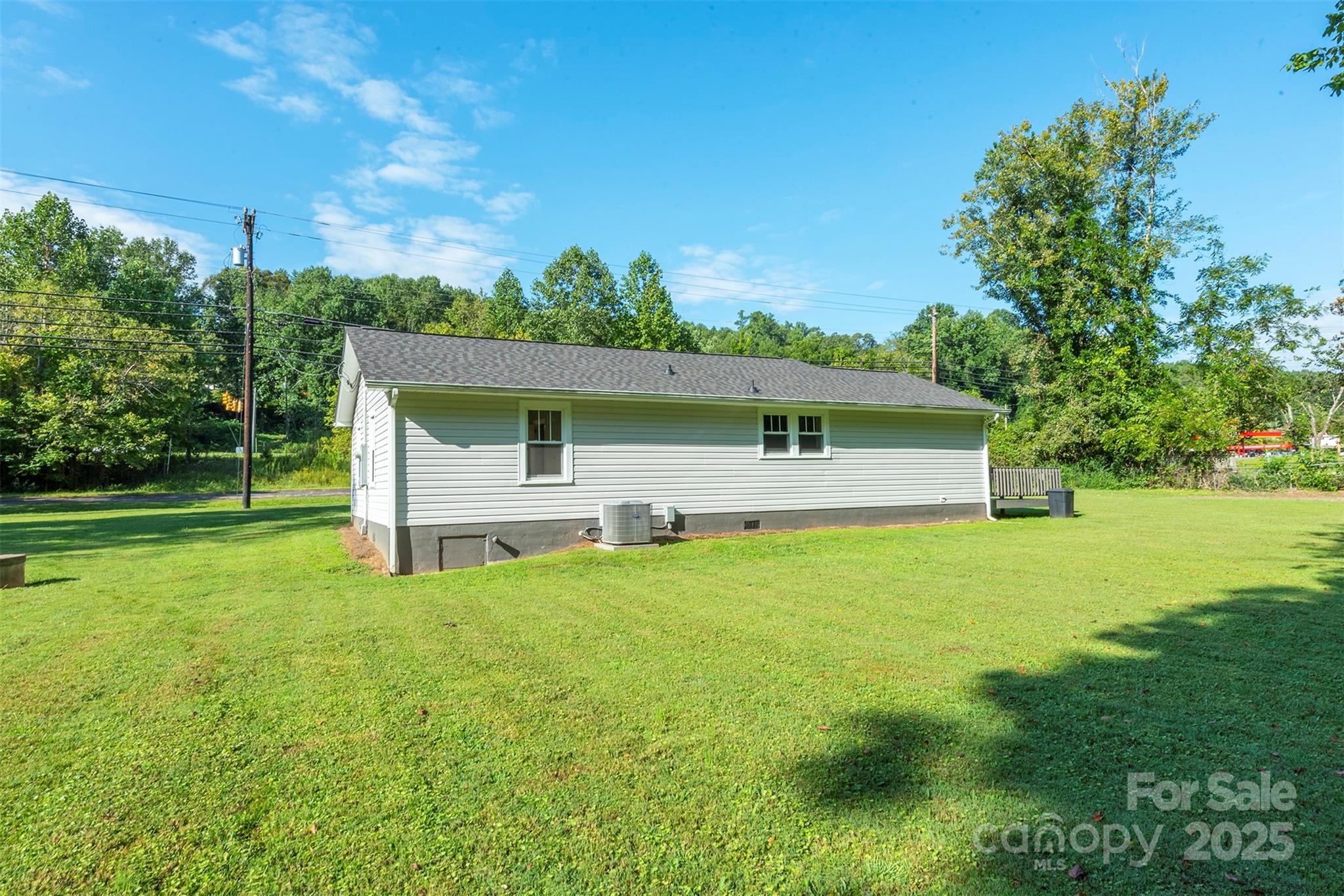 2305 Rutherford Road Marion, NC 28752 - Photo 28 of 38