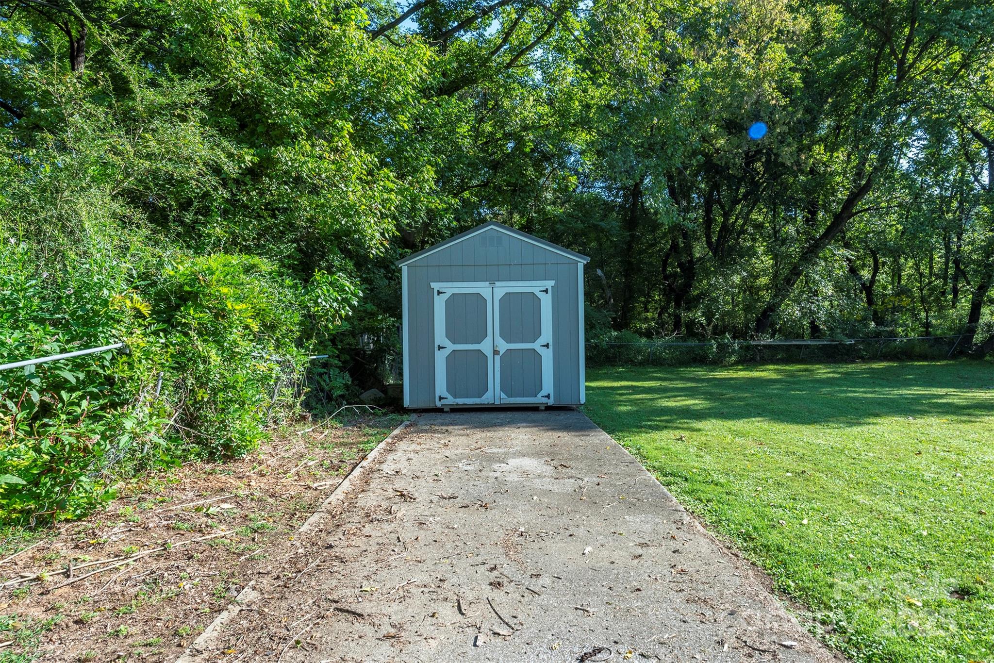 2305 Rutherford Road Marion, NC 28752 - Photo 31 of 38