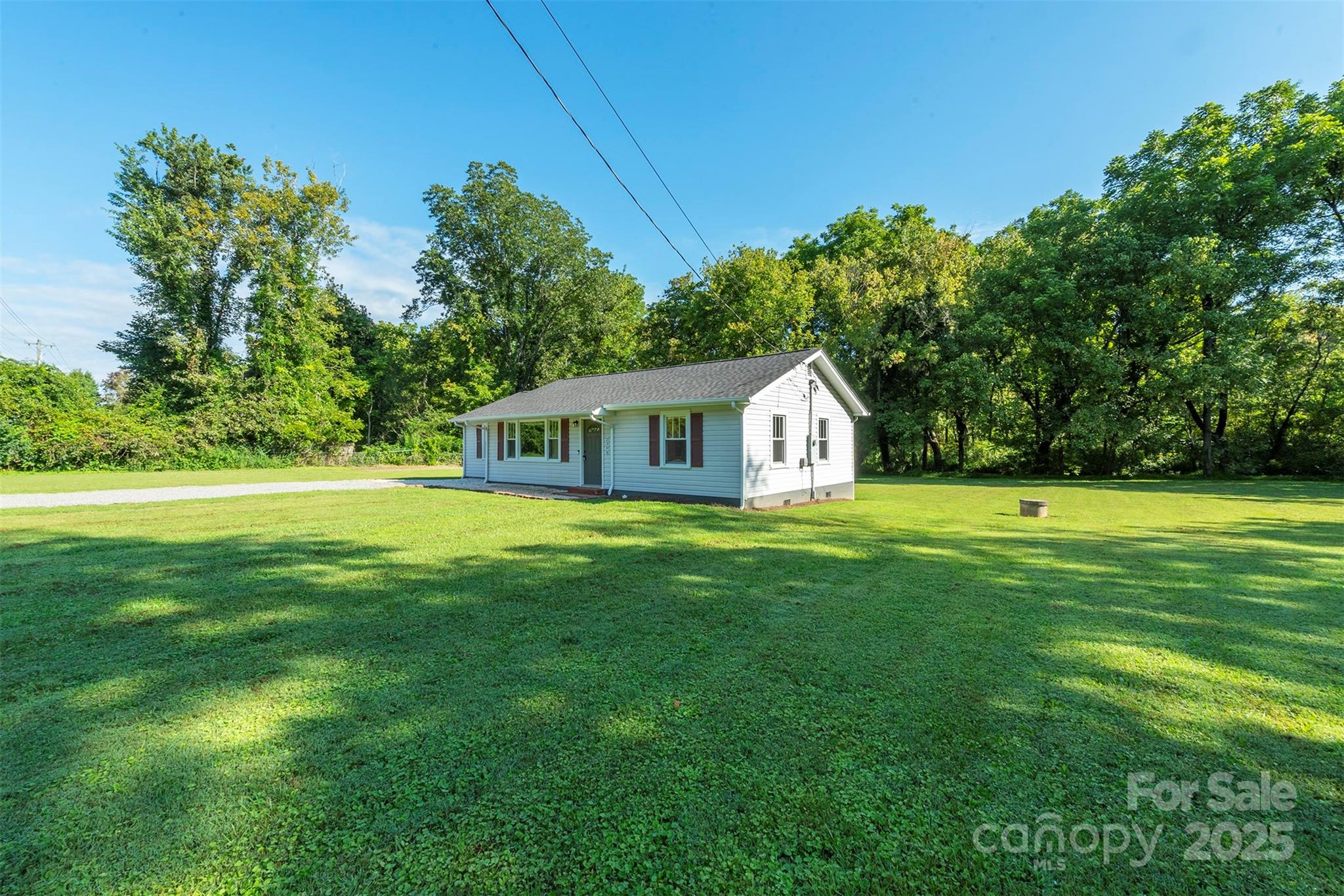 2305 Rutherford Road Marion, NC 28752 - Photo 5 of 38