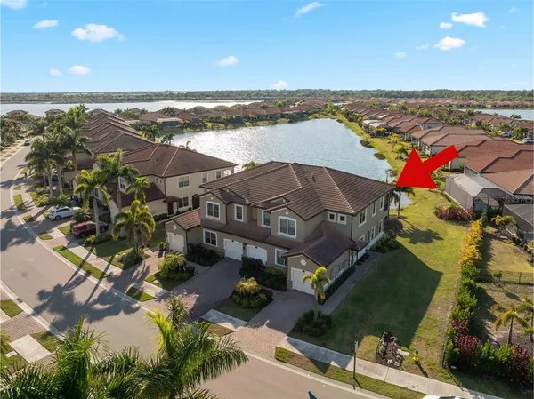 $329,900 | 121 Porta Vecchio Bend, Unit 202, Nokomis, FL 34275
