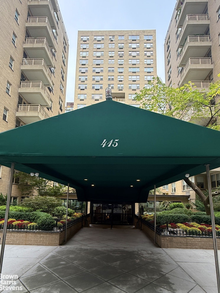 415 East 52nd Street, Unit 3EC Manhattan, NY 10022 - Photo 11 of 12 a view of a building from a outdoor space