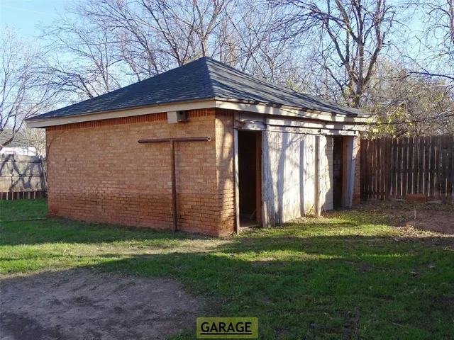 $114,900 | 3218 South 5th Street, Abilene, TX 79605