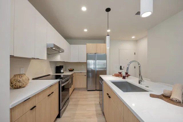 $5,995 | 635 7th Avenue South, Unit 510, Nashville, TN 37203