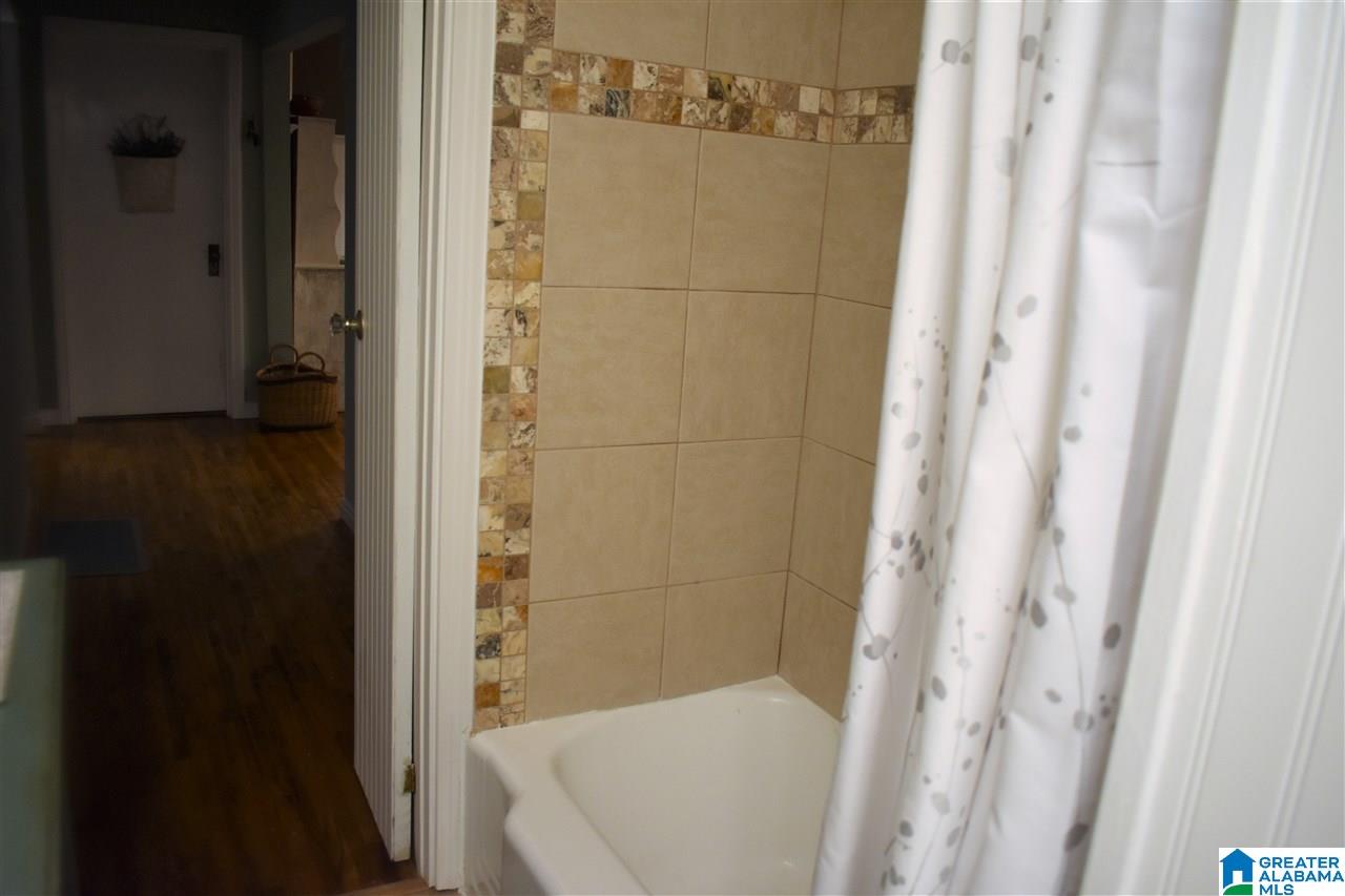 733 Martinwood Road Birmingham, AL 35235 - Photo 14 of 43