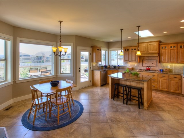 17704 East Apollo Road Spokane Valley, WA 99016 - Photo 5 of 20 Gallery Image 5