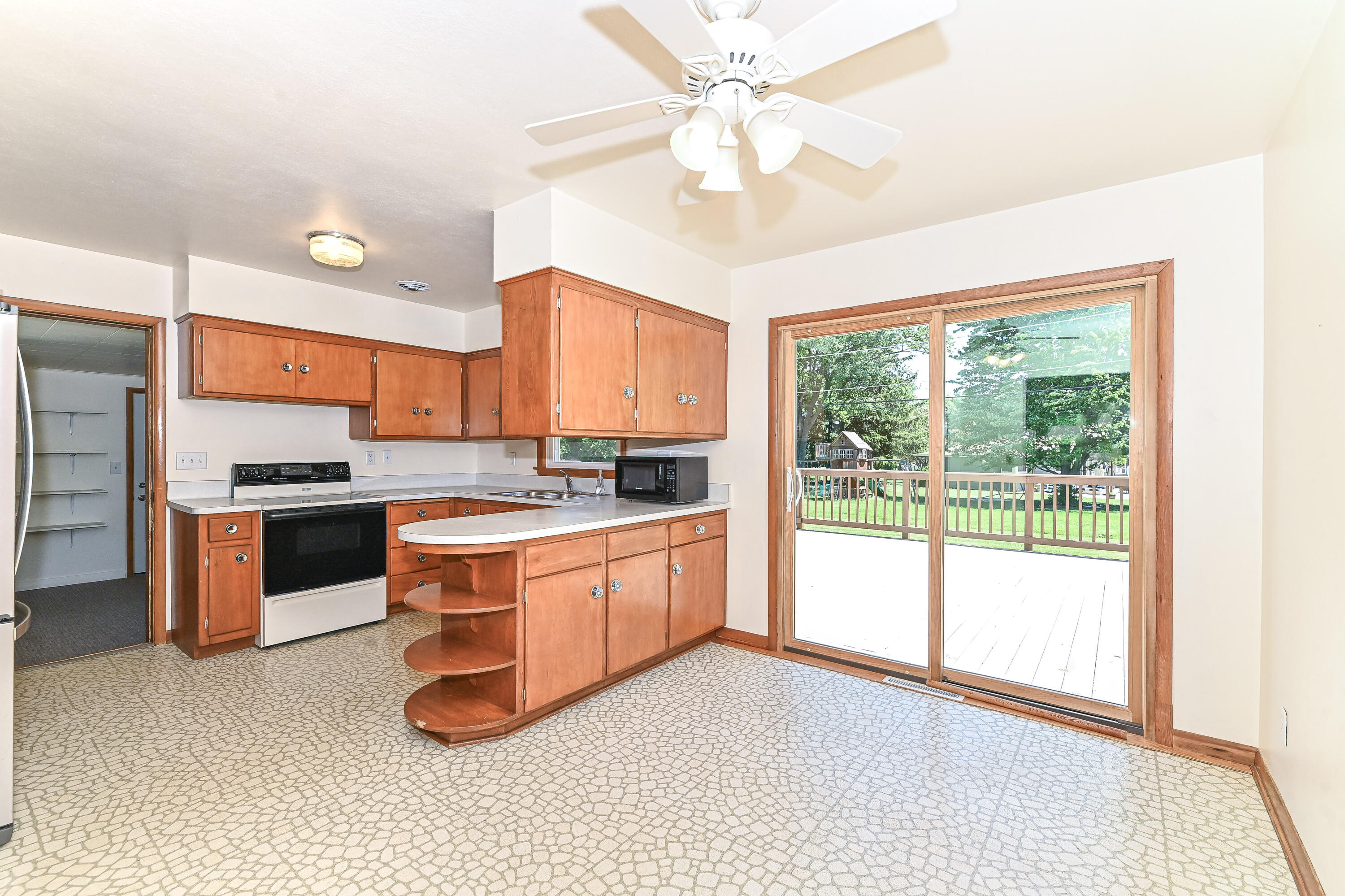W156N8008 Pilgrim Road Menomonee Falls, WI 53051 - Photo 6 of 50 pilgrim-13