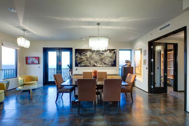 $1,150,000 | 215 West College Avenue, Unit PH1101, Tallahassee, FL 32301