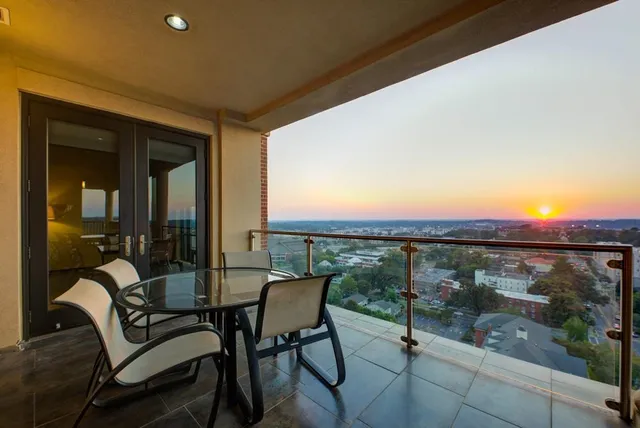 $1,150,000 | 215 West College Avenue, Unit PH1101, Tallahassee, FL 32301