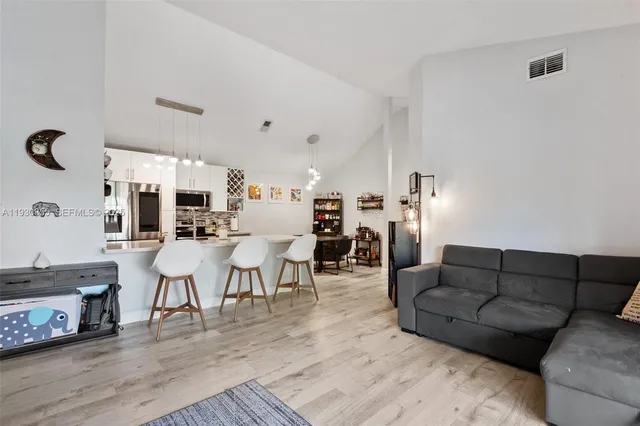 $2,700 | 15770 Southwest 104th Terrace, Unit 301, Miami, FL 33196