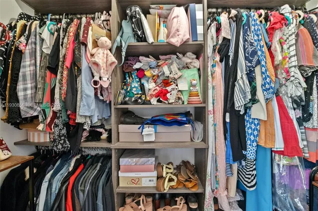 $2,700 | 15770 Southwest 104th Terrace, Unit 301, Miami, FL 33196