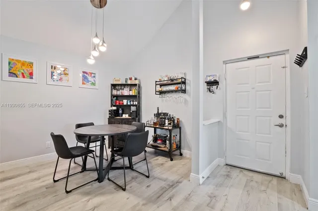 $2,700 | 15770 Southwest 104th Terrace, Unit 301, Miami, FL 33196