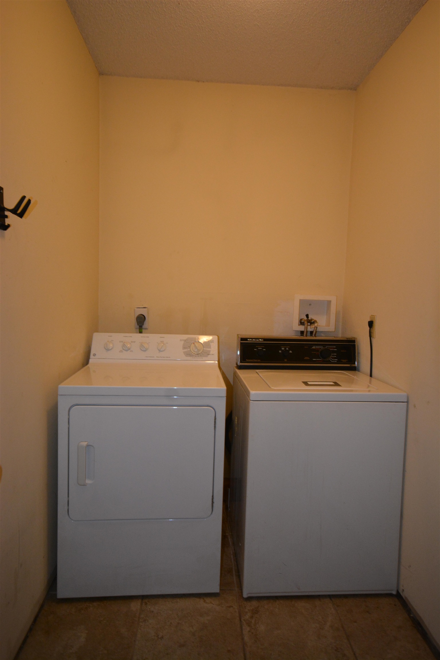 114 Oak Road Perkinsville, VT 05151 - Photo 12 of 27