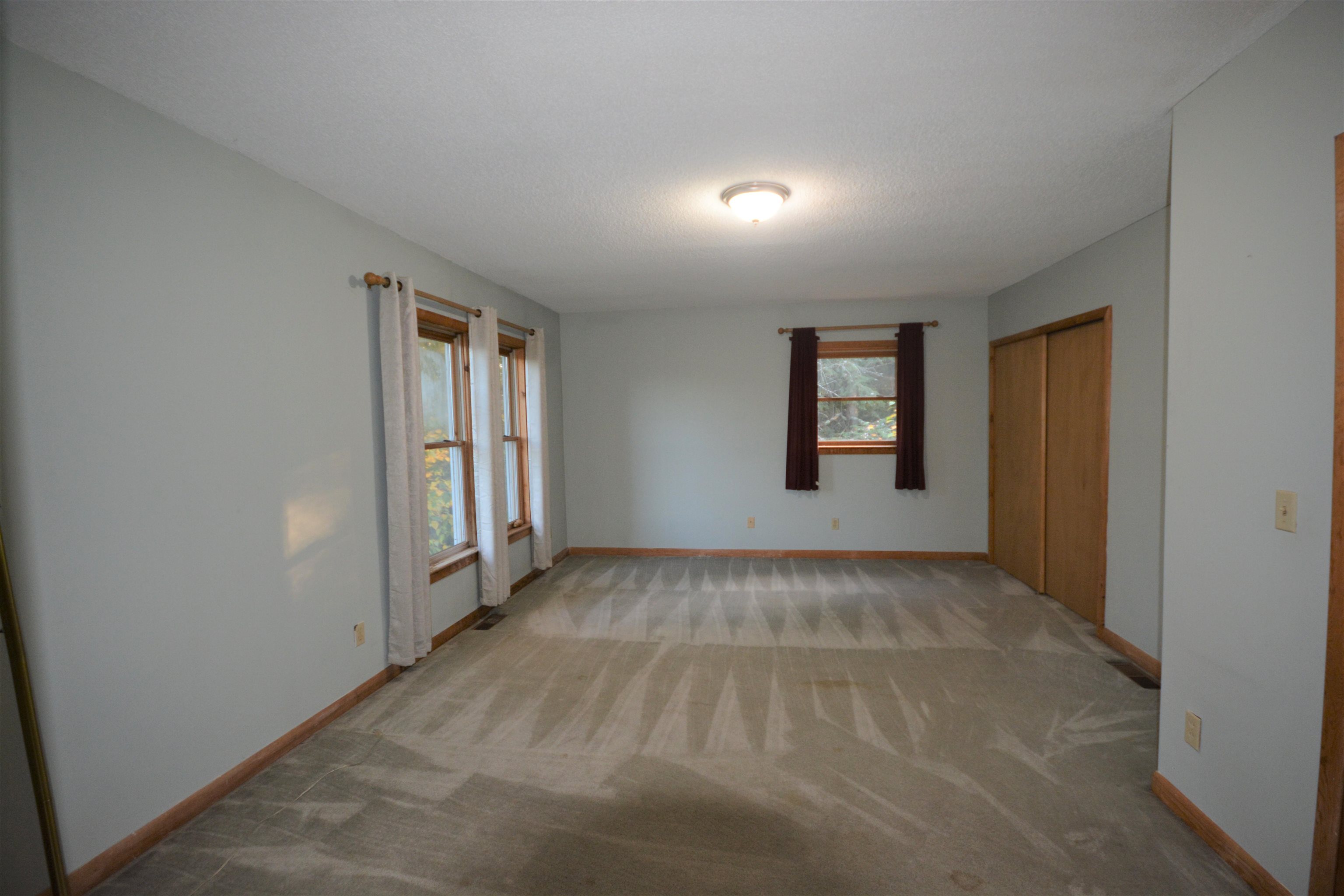114 Oak Road Perkinsville, VT 05151 - Photo 16 of 27