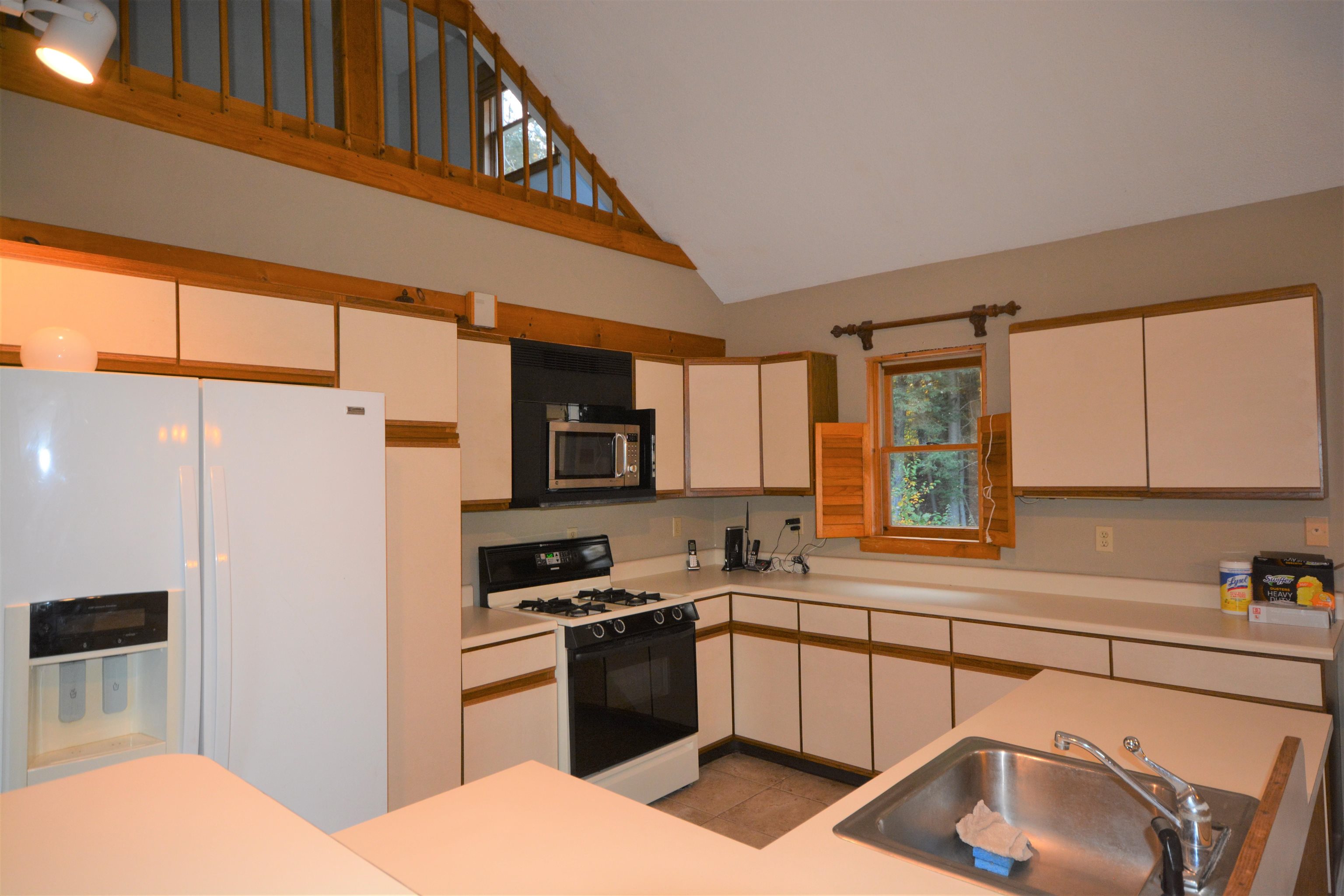 114 Oak Road Perkinsville, VT 05151 - Photo 4 of 27