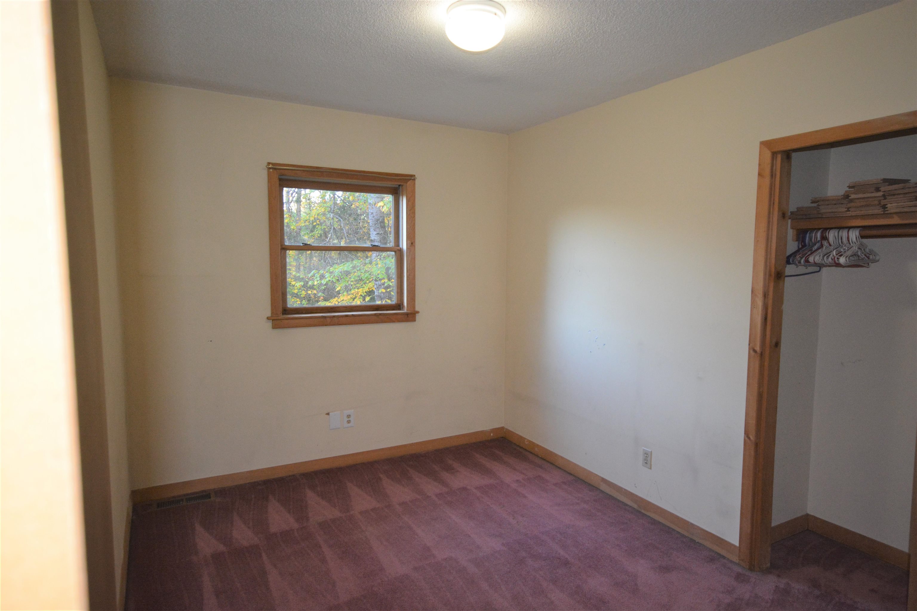 114 Oak Road Perkinsville, VT 05151 - Photo 9 of 27