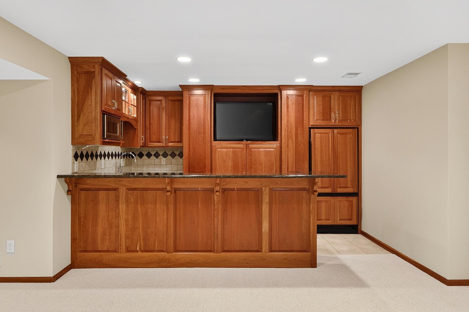 6608 Mohawk Trail Edina, MN 55439 - Photo 46 of 55