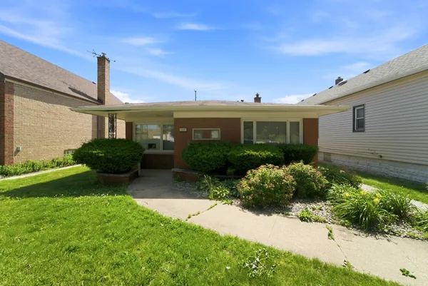 $294,900 | 13227 South Escanaba Avenue, Chicago, IL 60633