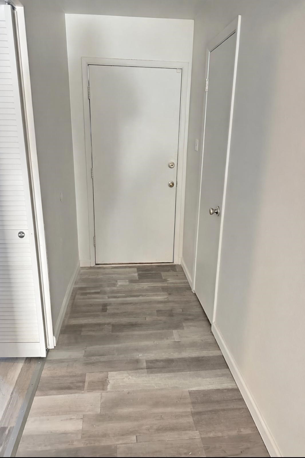 600 West Mimosa Street Angleton, TX 77515 - Photo 11 of 18 a view of room