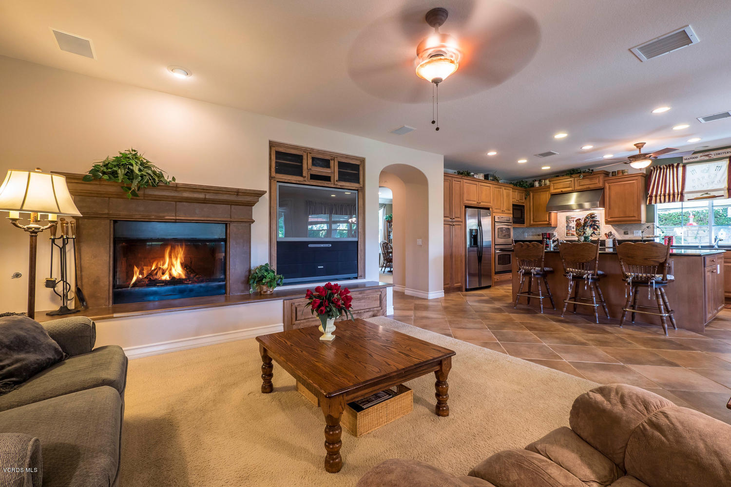 176 Laurel Ridge Drive Simi Valley, CA 93065 - Photo 15 of 40 176 Laurel Ridge Dr Simi-large-015-32-13