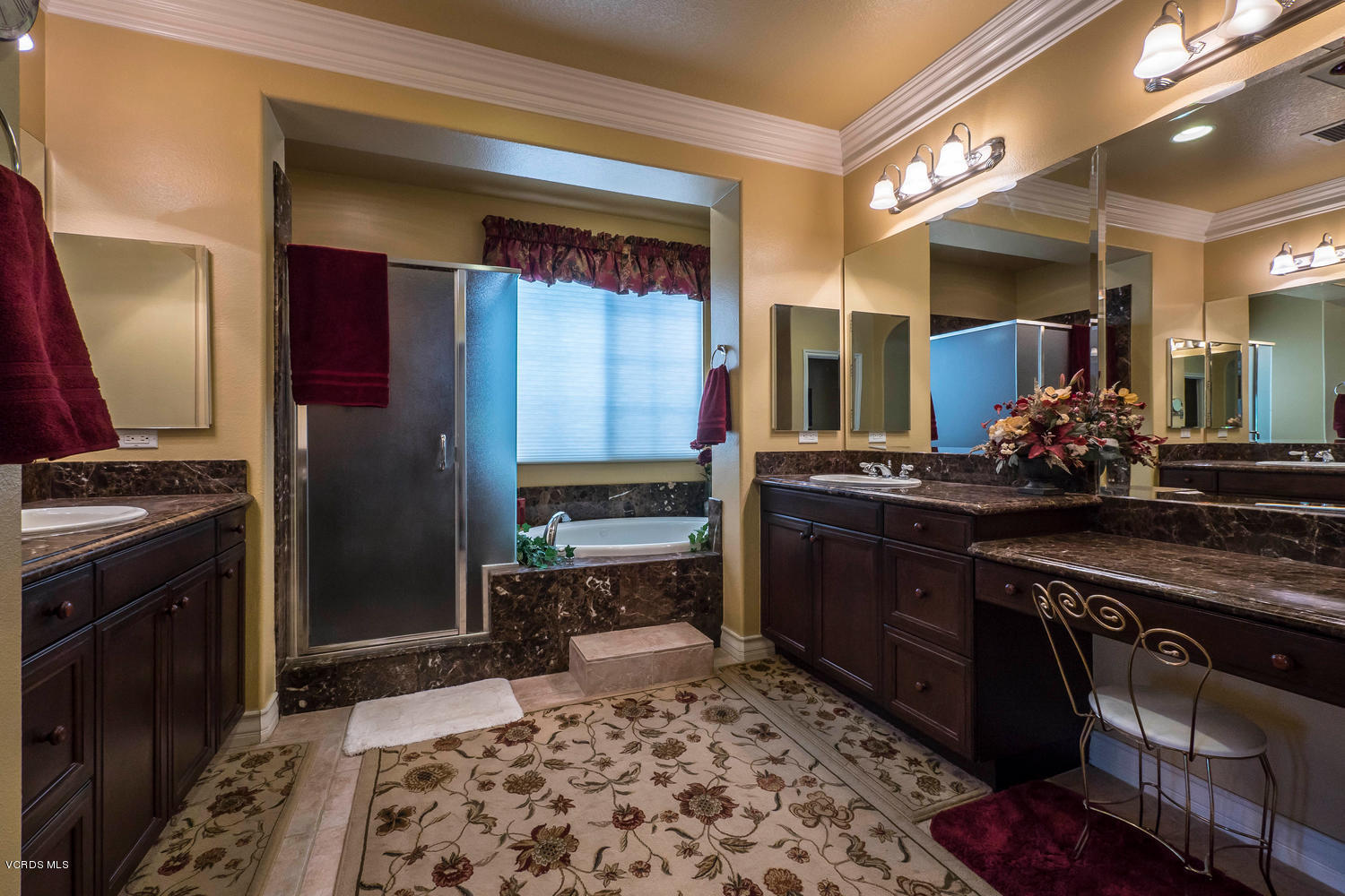 176 Laurel Ridge Drive Simi Valley, CA 93065 - Photo 22 of 40 176 Laurel Ridge Dr Simi-large-022-23-13