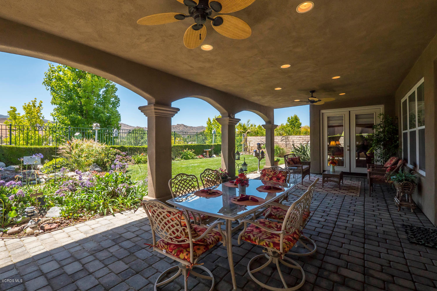 176 Laurel Ridge Drive Simi Valley, CA 93065 - Photo 32 of 40 176 Laurel Ridge Dr Simi-large-032-12-13