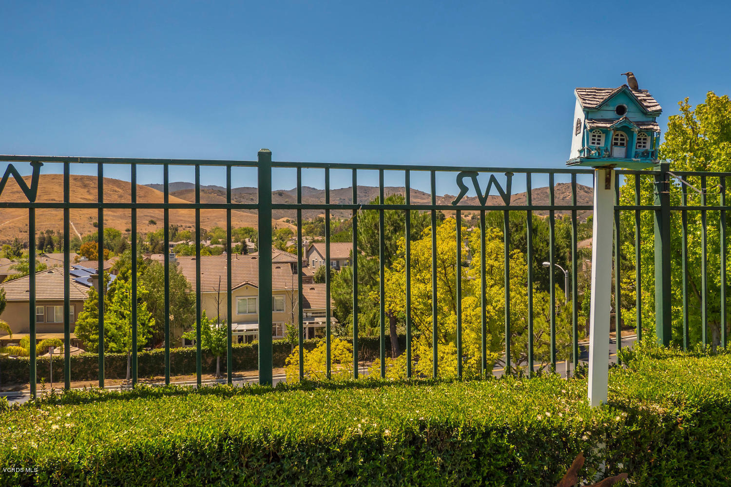 176 Laurel Ridge Drive Simi Valley, CA 93065 - Photo 39 of 40 176 Laurel Ridge Dr Simi-large-039-36-13