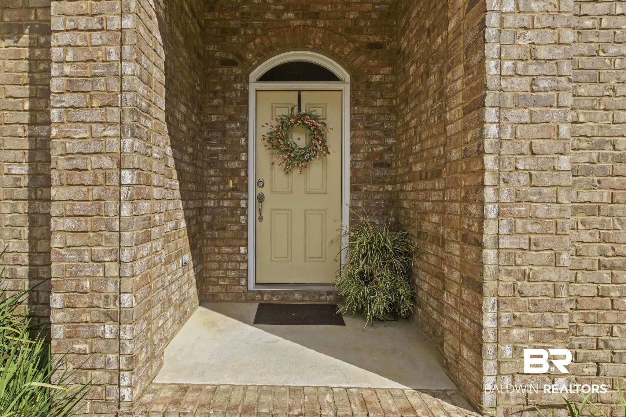134 Hawthorne Circle Fairhope, AL 36532 - Photo 10 of 45 Front Door