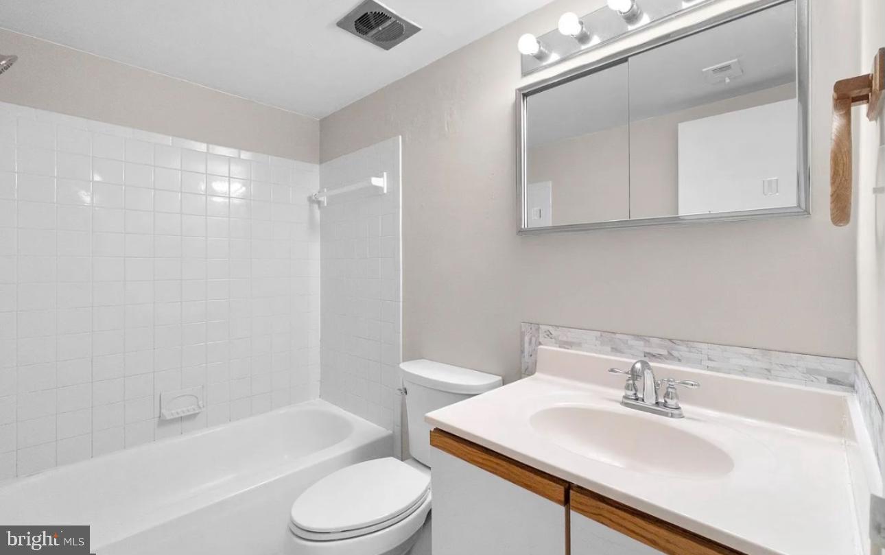 3960 Bel Pre Road, Unit 39607 Silver Spring, MD 20906 - Photo 8 of 15 Gallery Image 8