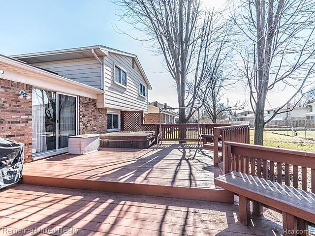 6199 Raintree Drive Canton, MI 48187 - Photo 32 of 38 _dsc0060.jpg