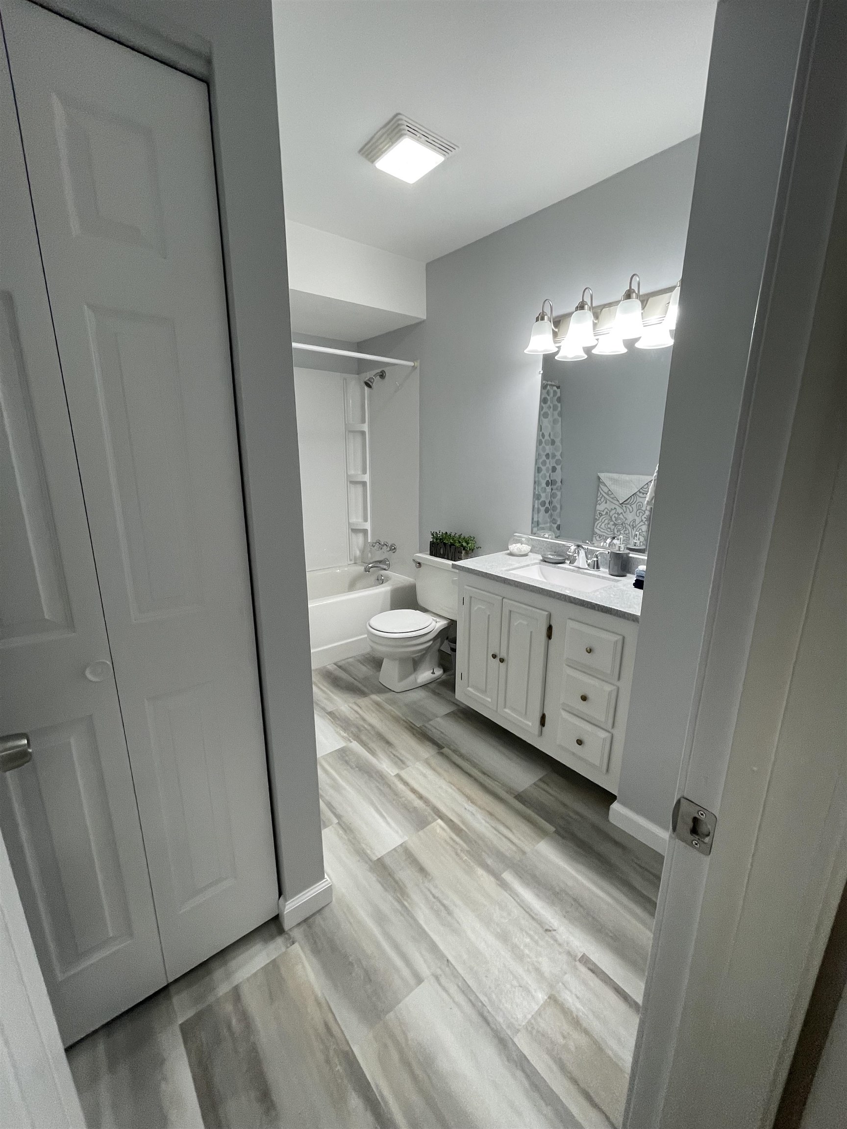 9035 West Dodge Road Montrose, MI 48457 - Photo 29 of 51 50127255-30.JPG