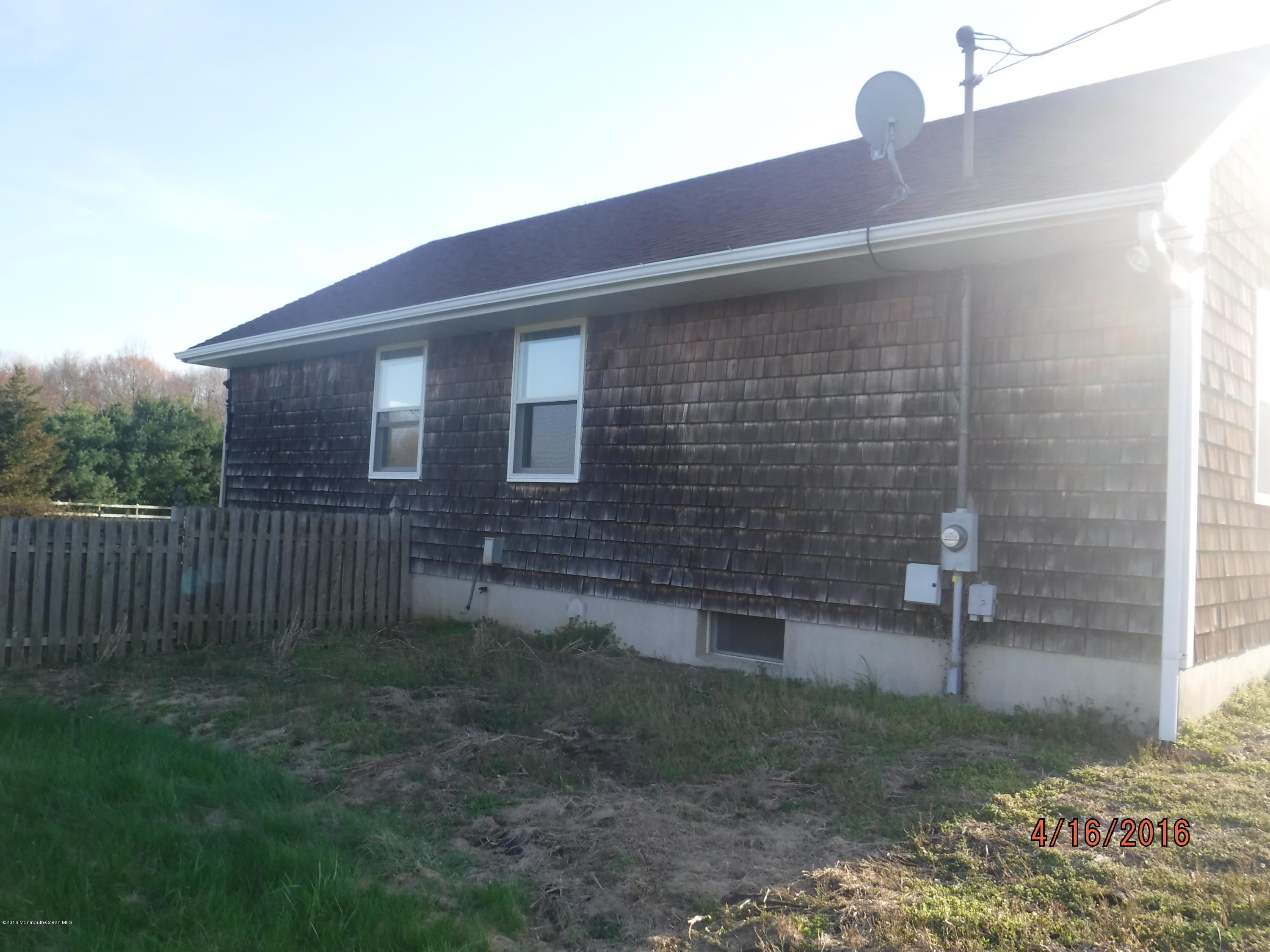 19 Jonathan Holmes Road Cream Ridge, NJ 08514 - Photo 14 of 18 Left