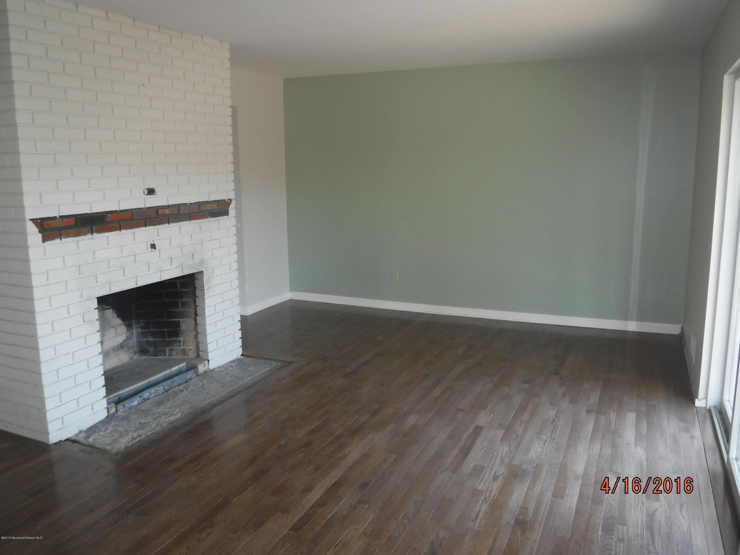 19 Jonathan Holmes Road Cream Ridge, NJ 08514 - Photo 5 of 18 Family Room