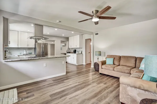 $259,900 | 8023 Chateau Drive South, Jacksonville, FL 32221