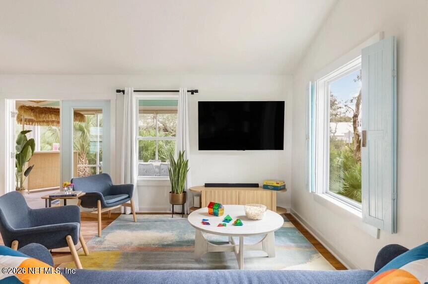 402 3rd Street St. Augustine, FL 32084 - Photo 2 of 29 living room