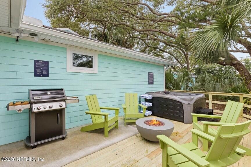 402 3rd Street St. Augustine, FL 32084 - Photo 22 of 29 hot tub