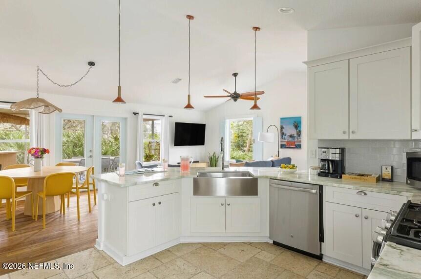 402 3rd Street St. Augustine, FL 32084 - Photo 23 of 29 kitchen counter