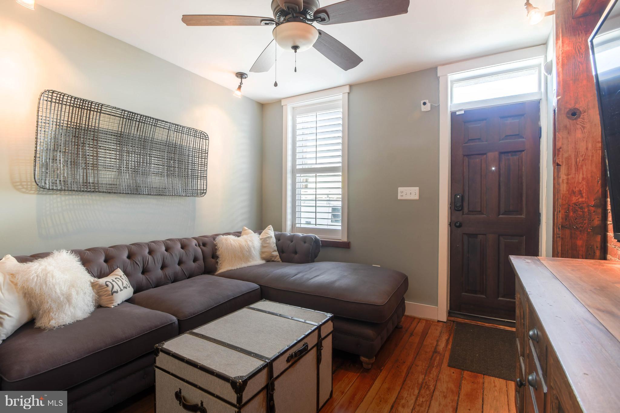 1349 Cooksie Street Baltimore, MD 21230 - Photo 4 of 29 Original Hardwoods