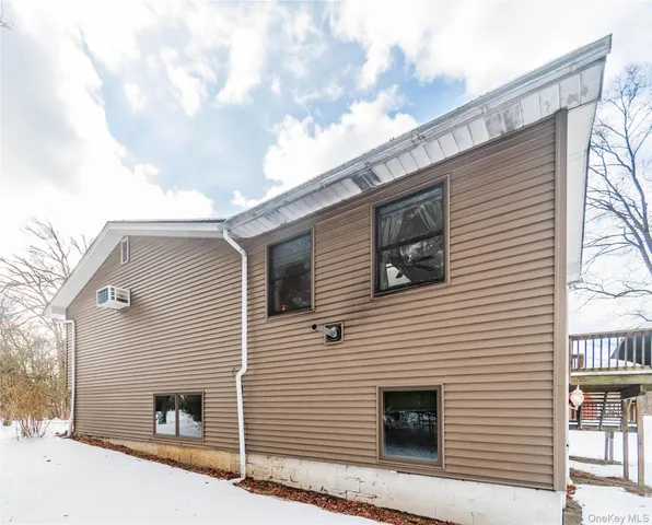 $499,000 | 32 Elizabeth Drive, Hopewell Junction, NY 12533