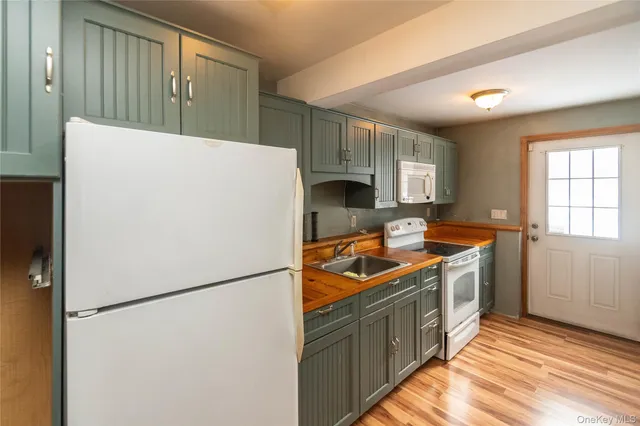 $499,000 | 32 Elizabeth Drive, Hopewell Junction, NY 12533