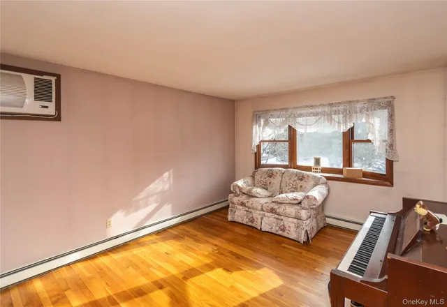 $499,000 | 32 Elizabeth Drive, Hopewell Junction, NY 12533