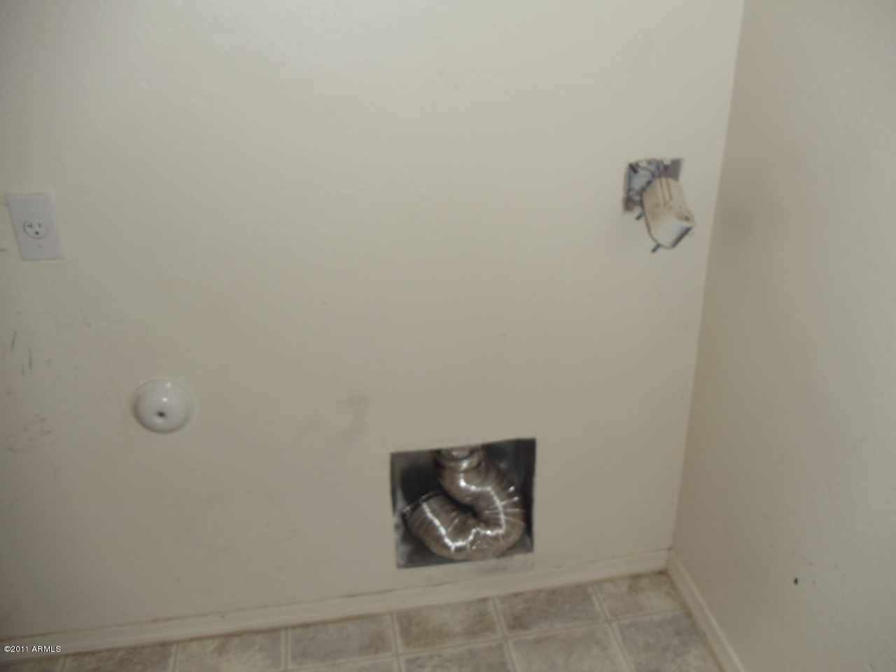 8511 West Payson Road Tolleson, AZ 85353 - Photo 24 of 37 LAUNDRY ROOM