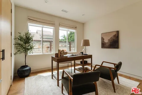 $2,995,000 | 4063 Huron Avenue, Culver City, CA 90232