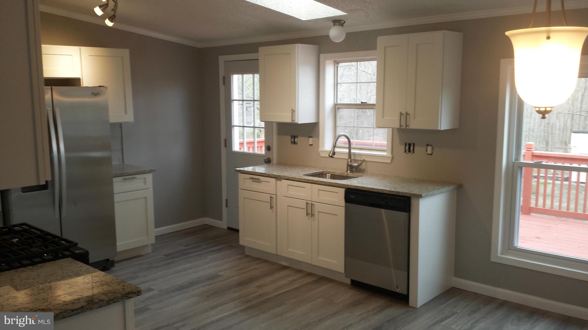 305 Philadelphia Road Joppa, MD 21085 - Photo 7 of 28 Kitchen