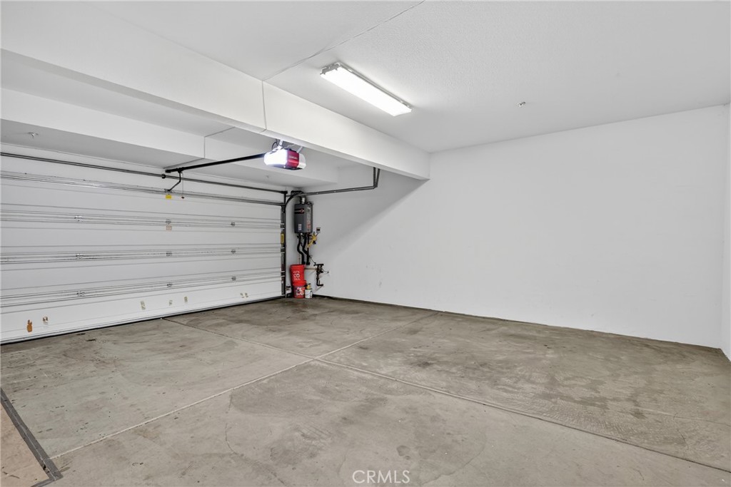 282 Borrego Irvine, CA 92618 - Photo 20 of 24 a view of a room with an empty space