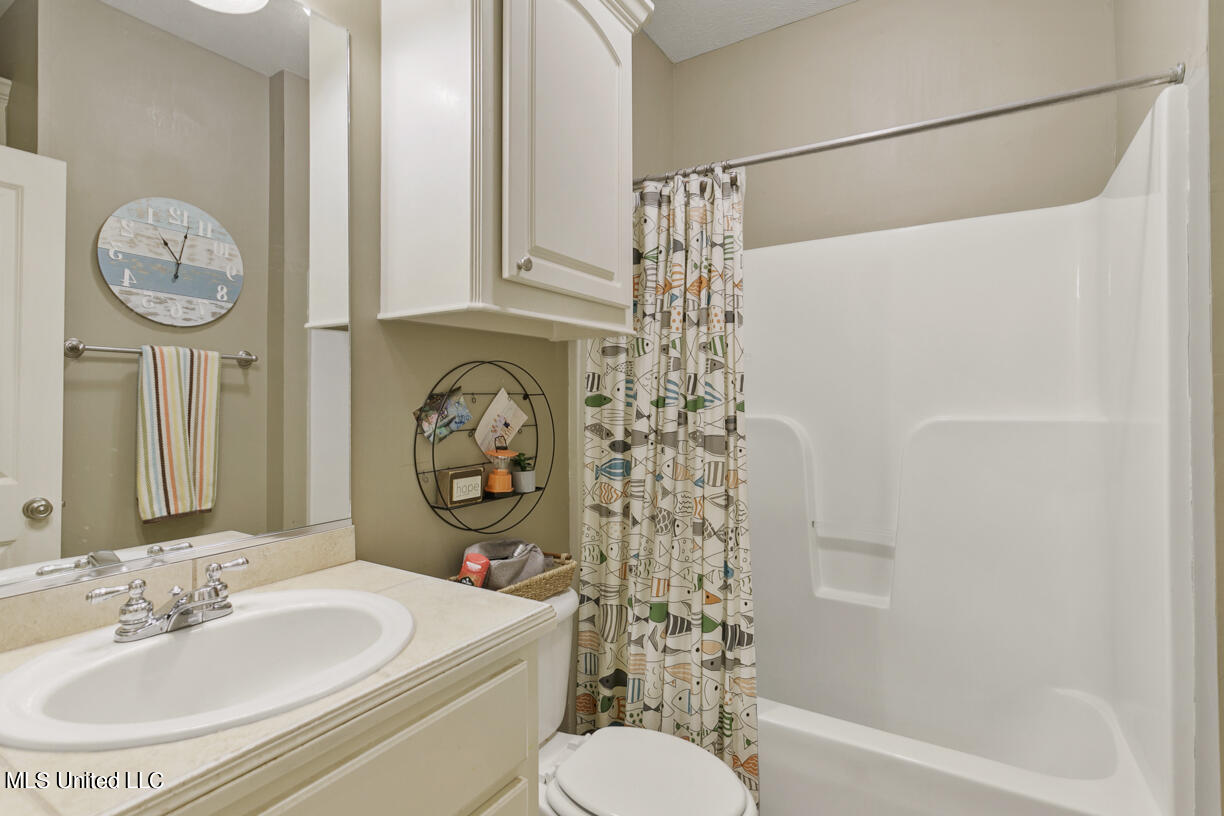 141 Prescott Ridge Madison, MS 39110 - Photo 18 of 30 guest bath