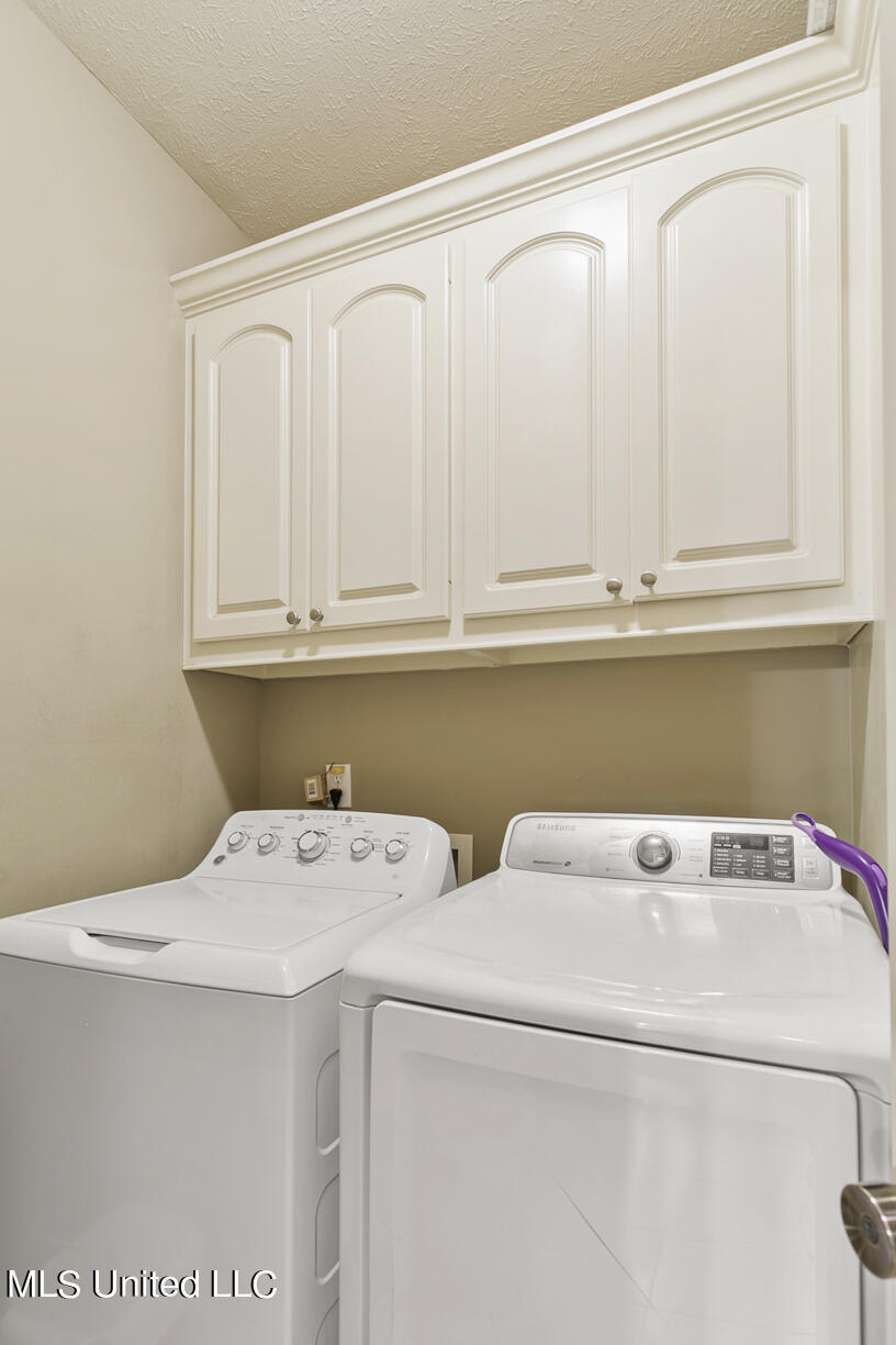 141 Prescott Ridge Madison, MS 39110 - Photo 19 of 30 Laundry room